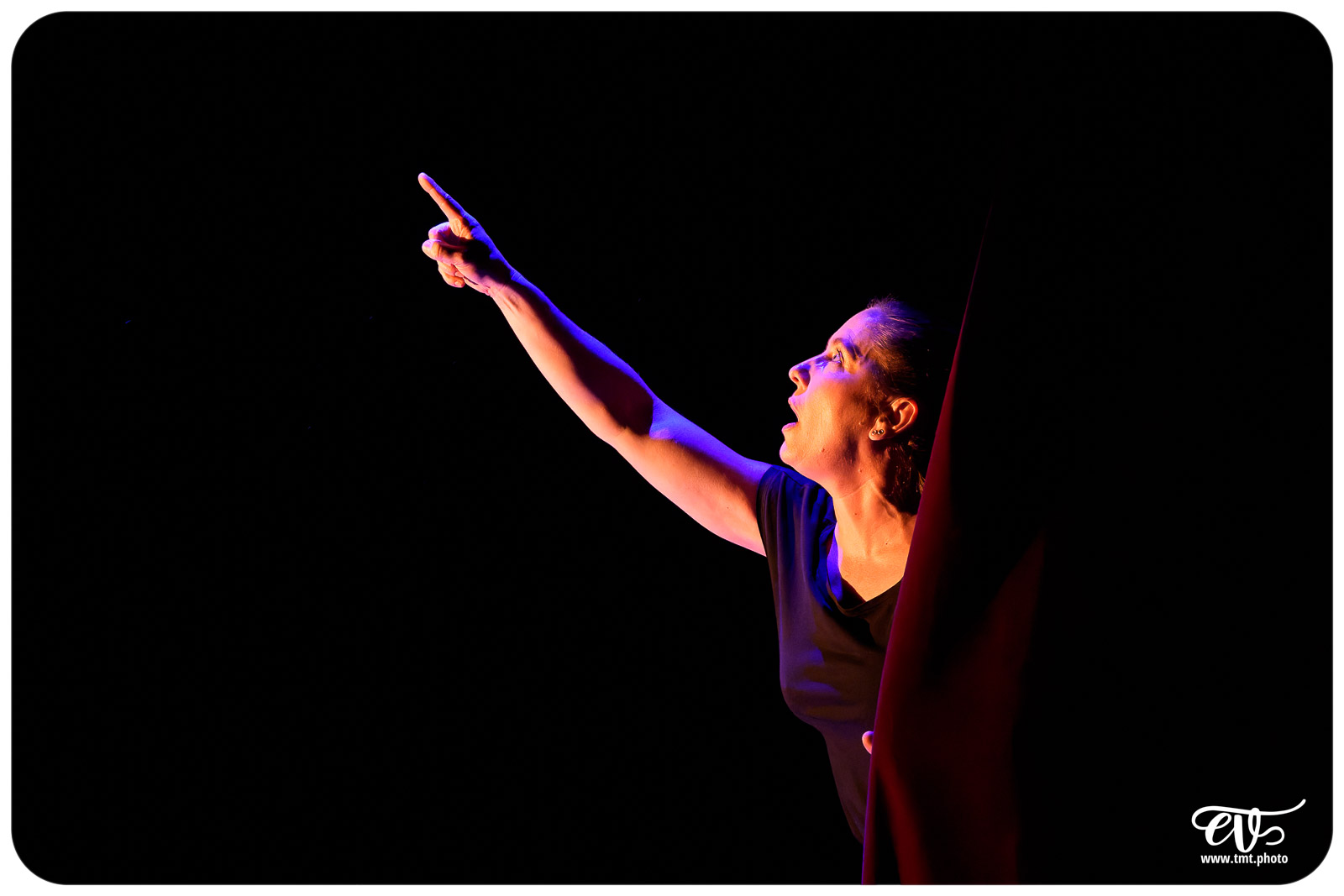 LES CHATOUILLES OU LA DANSE DE LA COLÈRE (ANDRÉA BESCOND)